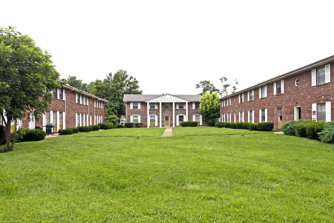 Timber Place Apartments in St. Louis, MO - Foto de edificio