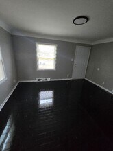 20515 Moross Rd in Detroit, MI - Building Photo - Building Photo