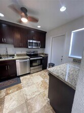 410 SE 2nd St in Hallandale Beach, FL - Building Photo - Building Photo