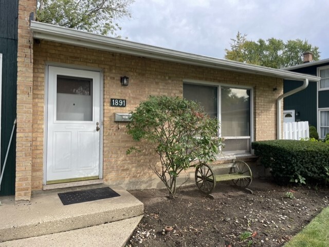 property at 1891 Willow Hill Ct