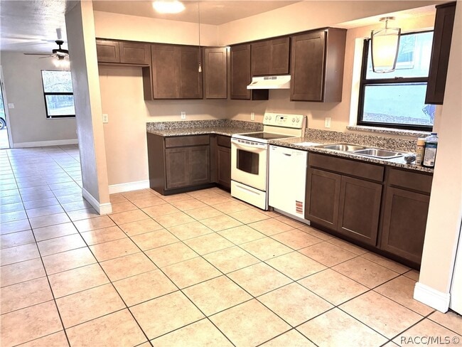 1706 Tuttle St in Inverness, FL - Building Photo - Building Photo