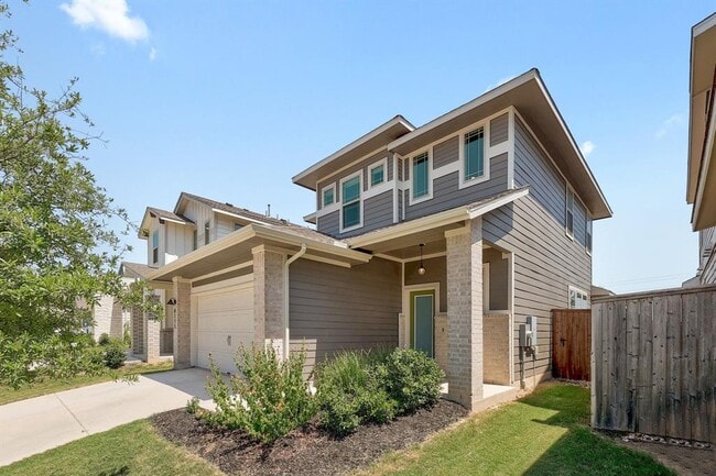 6111 Dumfries Ln in Austin, TX - Building Photo - Building Photo