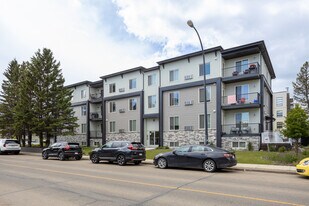 Woodside Apartments Complex in Red Deer, AB - Building Photo