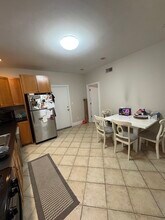 29 Covington St, Unit 1 in Boston, MA - Building Photo - Building Photo