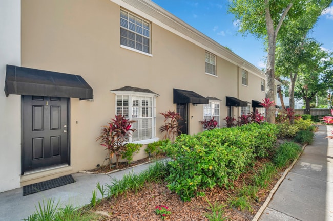 property at 409 S Audubon Ave