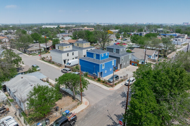 143 Huntington in San Antonio, TX - Building Photo - Building Photo