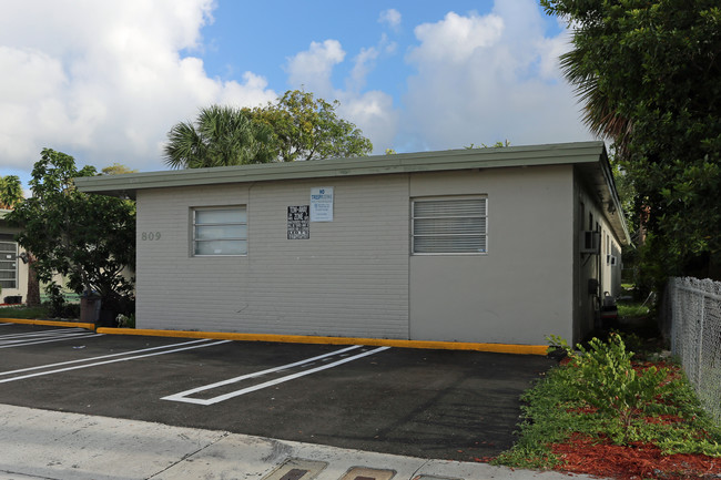 809 2nd St in West Palm Beach, FL - Building Photo - Building Photo