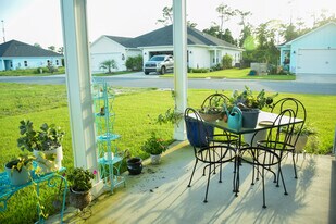 108 Canvas Ln in Port St. Joe, FL - Building Photo