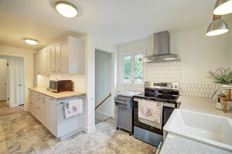 6846 28th Ave NE in Seattle, WA - Building Photo - Building Photo