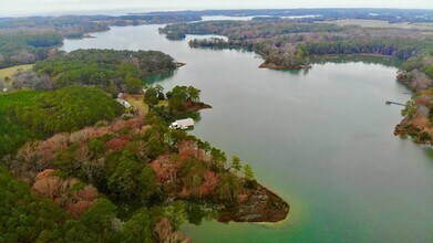 9077 Henderson Ln in Machipongo, VA - Building Photo - Building Photo