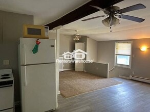 460 Carvel Beach Rd in Riviera Beach, MD - Foto de edificio - Building Photo