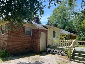 901 Parrott Ave in Kinston, NC - Building Photo - Building Photo