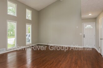 6360 Ashdale Dr in College Park, GA - Building Photo - Building Photo