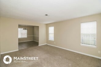 6129 Pomerania Trail in Stone Mountain, GA - Foto de edificio - Building Photo