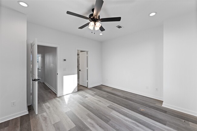 2702 Winbern St in Houston, TX - Foto de edificio - Building Photo