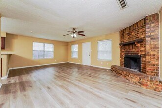 830 Frances Dr in Grand Prairie, TX - Building Photo - Building Photo