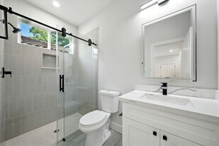 2306 Hoskins Dr in Houston, TX - Building Photo