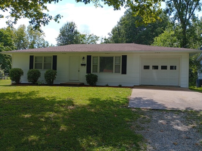 609 Pennant St in Columbia, MO - Building Photo - Building Photo