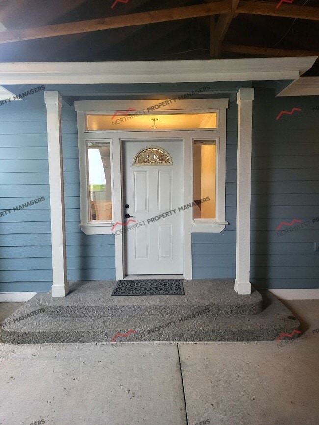 1514 Winterwood Dr in Centralia, WA - Building Photo - Building Photo