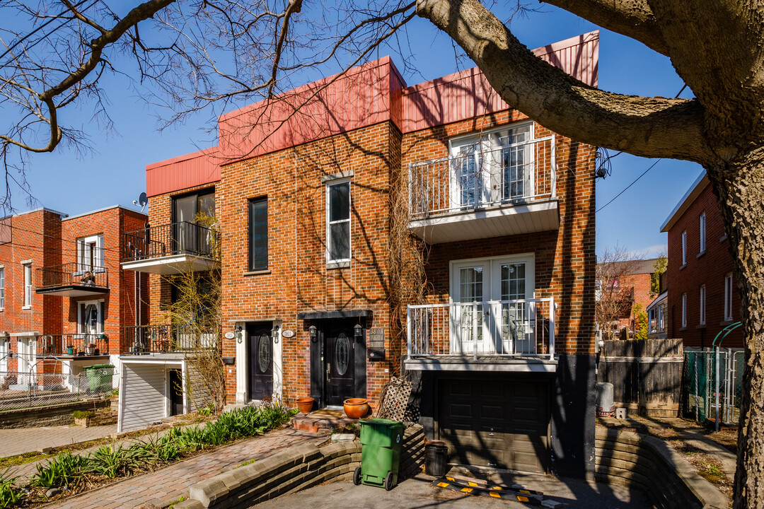 3799 De La Peltrie St in Montréal, QC - Building Photo