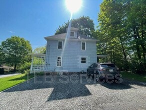 402 Electric St in Clarks Summit, PA - Building Photo - Building Photo