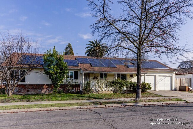 2624 N Center St in Stockton, CA - Building Photo - Building Photo