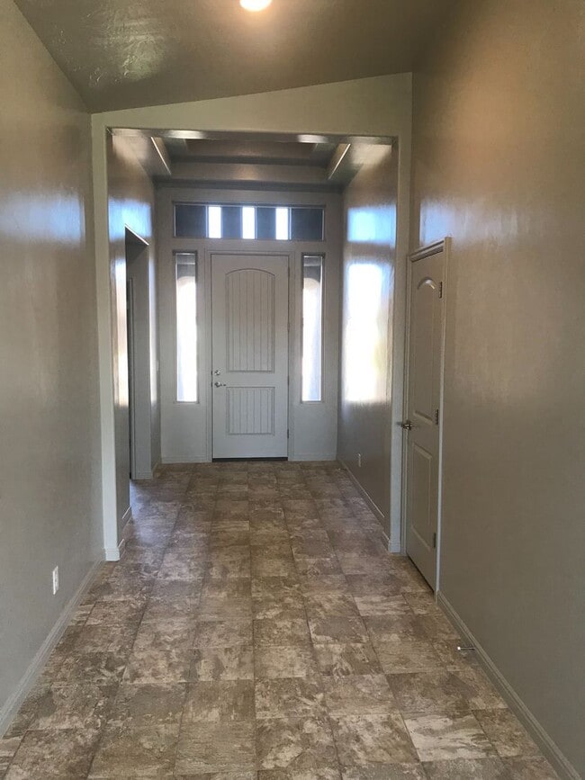 4042 Sugar Plum Wy in Washington, UT - Building Photo - Building Photo