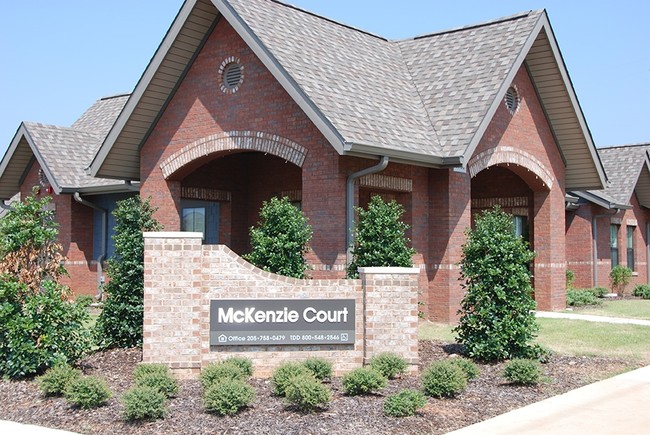 McKenzie Court in Tuscaloosa, AL - Building Photo - Building Photo