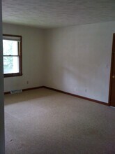 3403 15th Ave, Unit 4 in Rock Island, IL - Building Photo - Building Photo