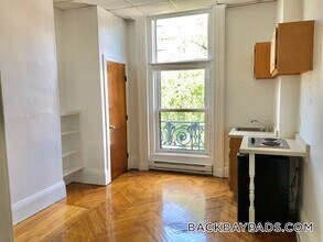 405 Beacon St, Unit 6 in Boston, MA - Building Photo - Building Photo