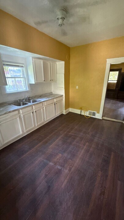 448 E 114th St in Cleveland, OH - Building Photo