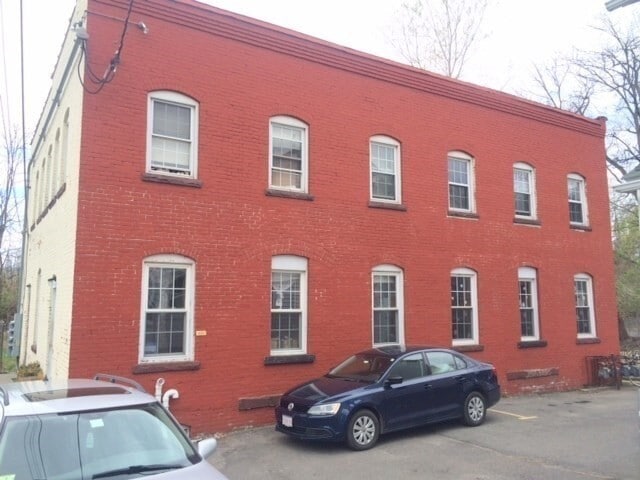 79 Hawley St in Northampton, MA - Foto de edificio - Building Photo