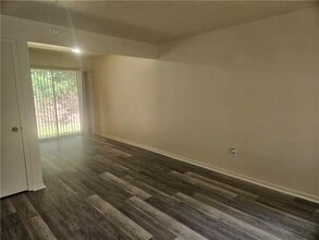 909 Chapel Rd in Monaca, PA - Building Photo - Building Photo