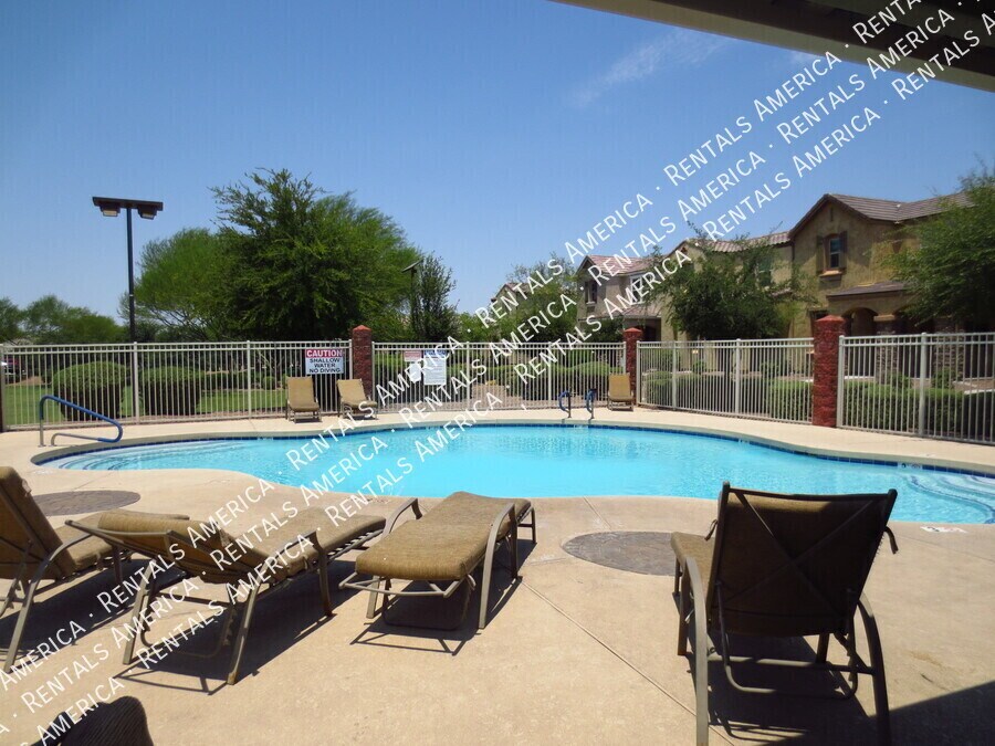 9071 West Myrtle Ave in Glendale, AZ - Building Photo