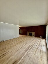 1691 Meadowmoor Rd in Holladay, UT - Building Photo - Building Photo