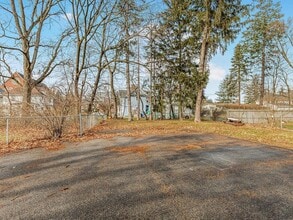 7 Sproat St in Middletown, NY - Building Photo - Building Photo