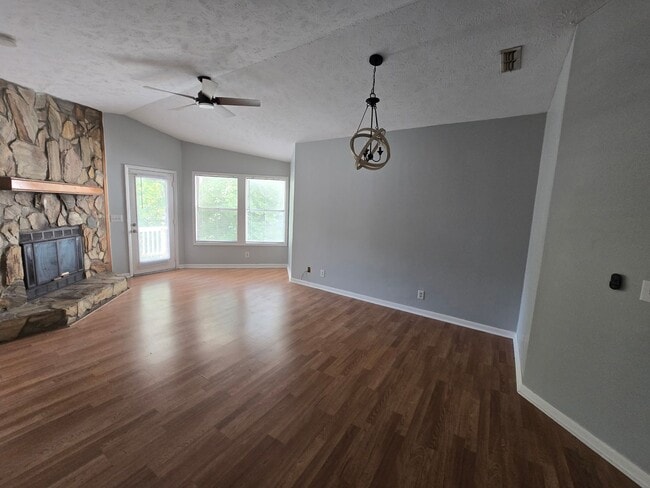 6792 Willowbrook Dr in Fayetteville, NC - Building Photo - Building Photo