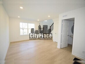 6574 Halsey St in Zionsville, IN - Building Photo - Building Photo