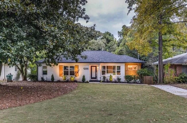 1205 Greenleaf Rd SE in Atlanta, GA - Foto de edificio - Building Photo