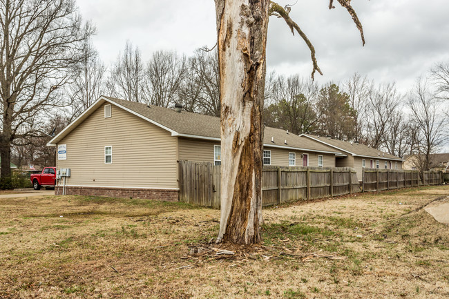 Griffin Place Apartments in Jonesboro, AR - Building Photo - Building Photo