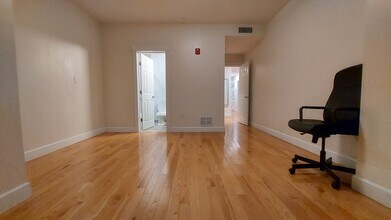367 Harvard St in Cambridge, MA - Building Photo - Building Photo