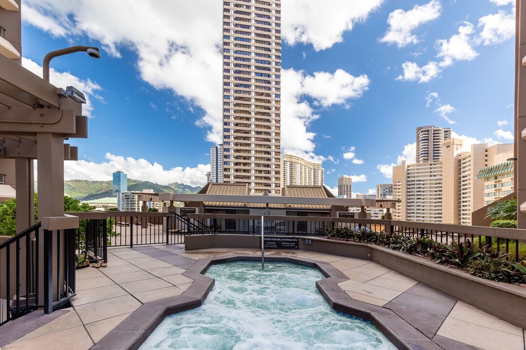 1778 Ala Moana Blvd in Honolulu, HI - Building Photo