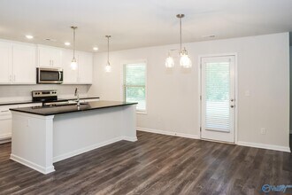103 Waltrip Dr in Owens Cross Roads, AL - Building Photo - Building Photo