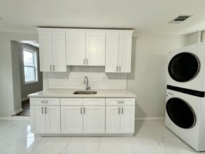 21 Talmage Ave in Bound Brook, NJ - Building Photo - Building Photo