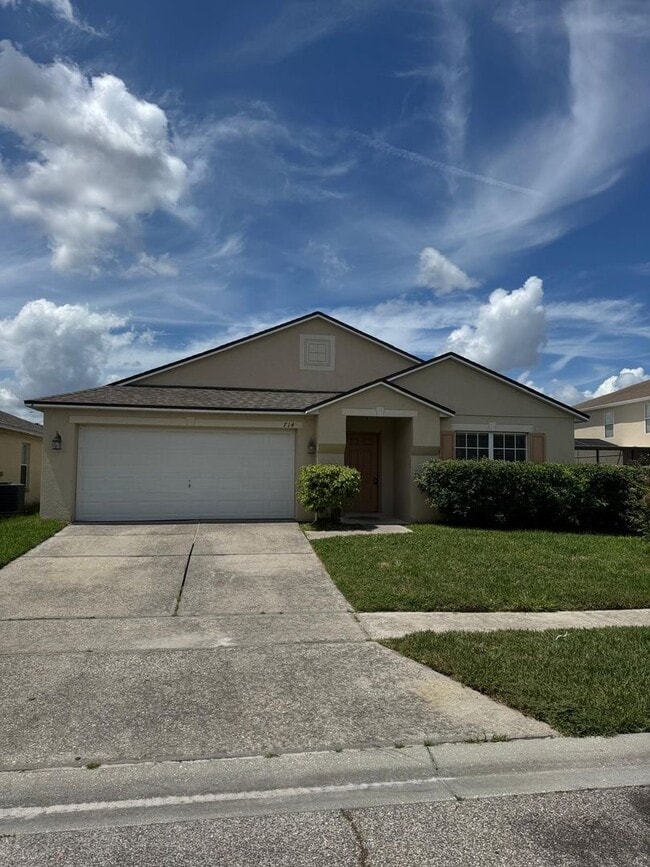 property at 714 Crystal Bay Ln