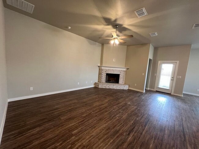 2030 Kenwood Ave in Lubbock, TX - Building Photo - Building Photo