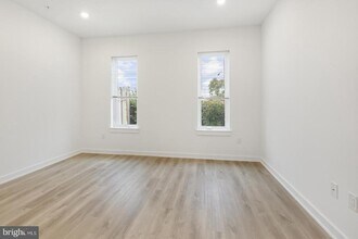 2046 E Lehigh Ave in Philadelphia, PA - Building Photo - Building Photo