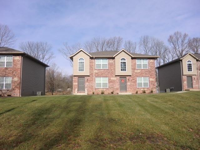property at 1445 Village Circle Dr