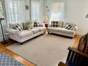 73 St Winter Rental Only St in Hull, MA - Foto de edificio - Building Photo