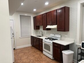 2532 W Haddon Ave, Unit 1 in Chicago, IL - Building Photo - Building Photo
